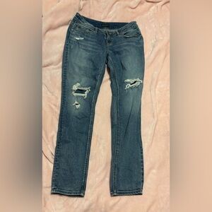 ⭐️ silver jeans company ripped blue jeans